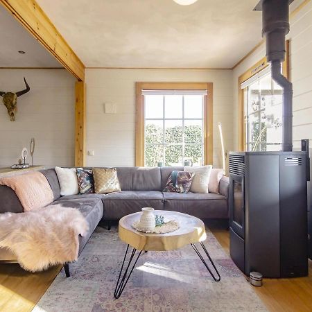 Beautiful Holiday Home With Private Terrace Kropswolde Eksteriør bilde